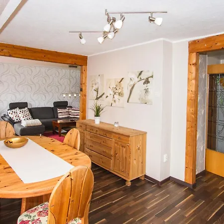 Ferienhaus, Kleine Perle